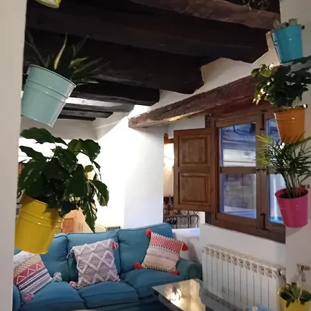 La Casa Del Confitero 2 *